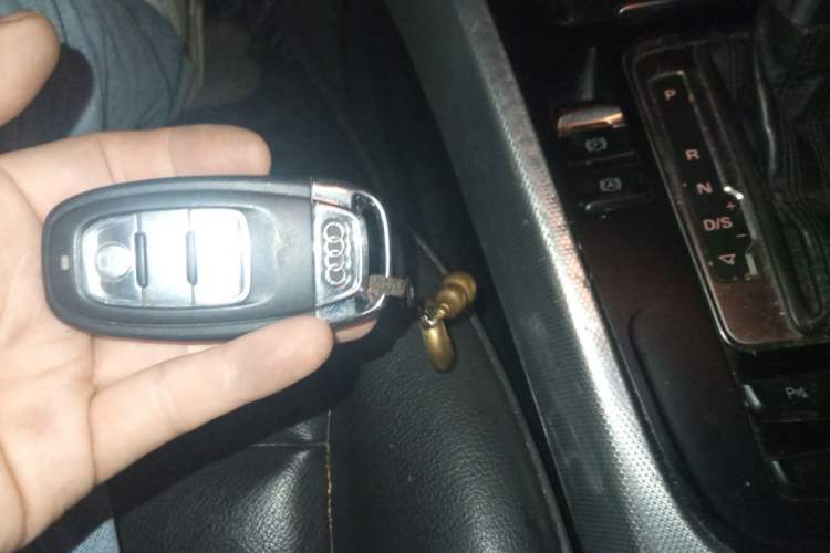 Used Audi Q5 2013 40 TFSI Technology Edition Vehicle Key