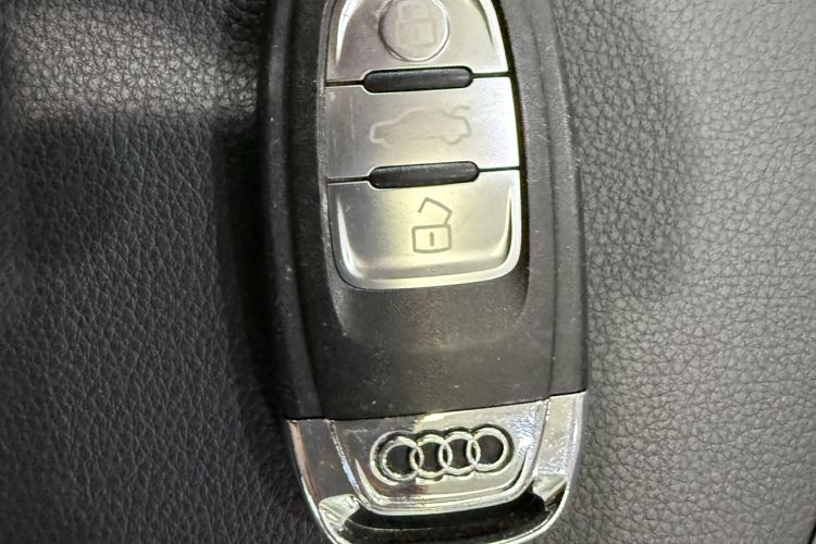 Used Audi Q5 2013 45 TFSI quattro Sport Edition Vehicle Key