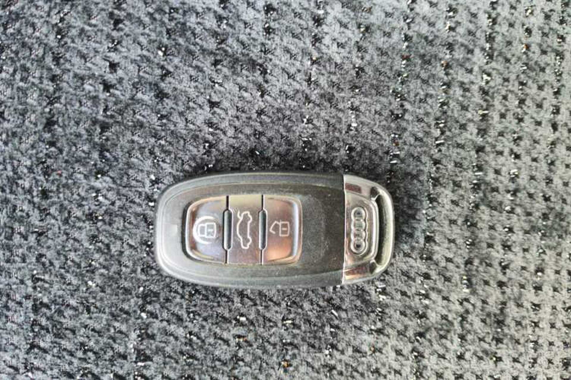 Used Audi Q5 2013 40 TFSI Ambition Vehicle Key