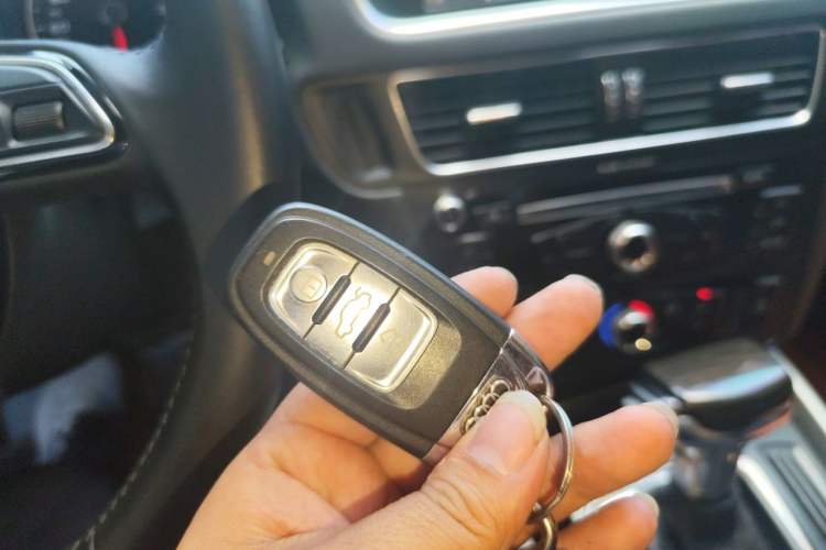 Used Audi Q5 2013 40 TFSI Ambition Vehicle Key