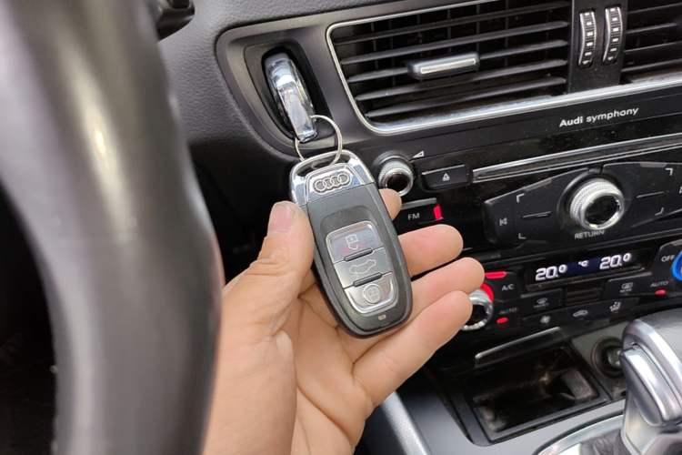 Used Audi Q5 2013 40 TFSI Technology Edition Vehicle Key