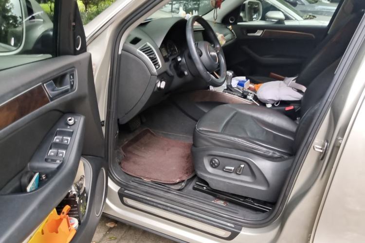Used Audi Q5 2013 40 TFSI Comfort Edition Driver Seat