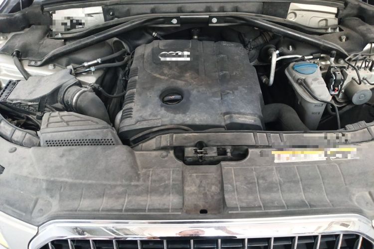 Used Audi Q5 2013 40 TFSI Technology Edition Engine Bay