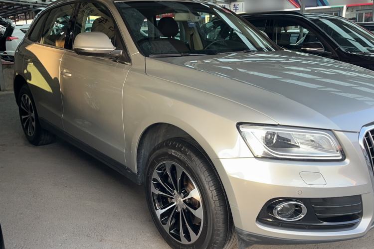 Used Audi Q5 2013 40 TFSI Technology Edition Exterior 2