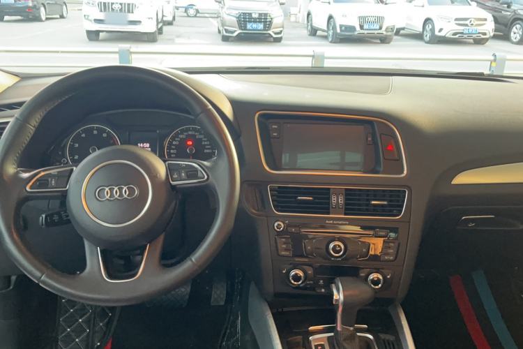 Used Audi Q5 2013 40 TFSI Technology Edition Exterior 9