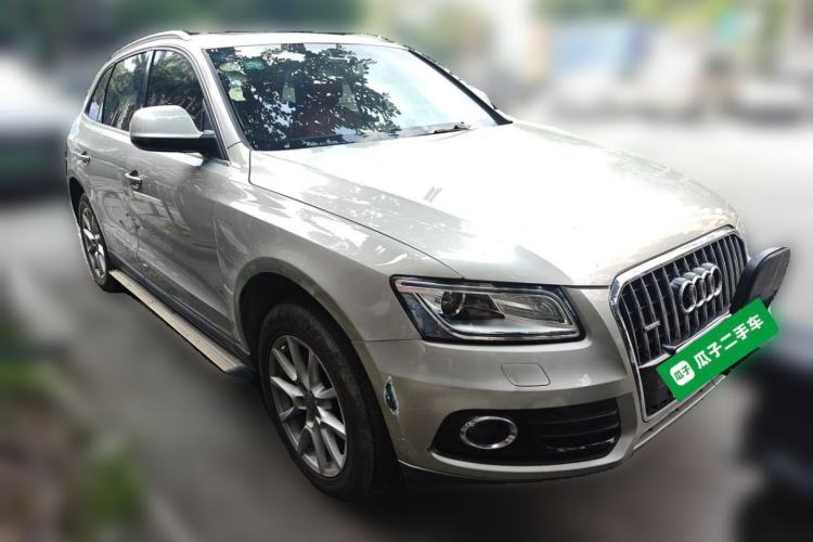 Used Audi Q5 2013 40 TFSI Ambition Front Right 45 Deg