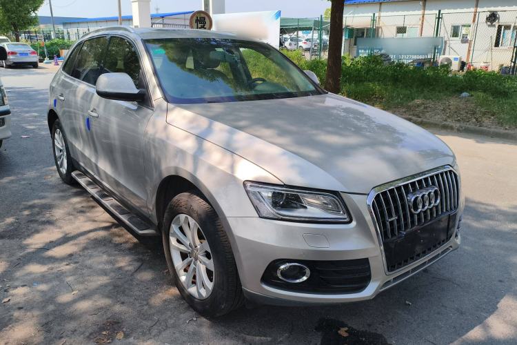 Used Audi Q5 2013 40 TFSI Technology Edition Front Right 45 Deg