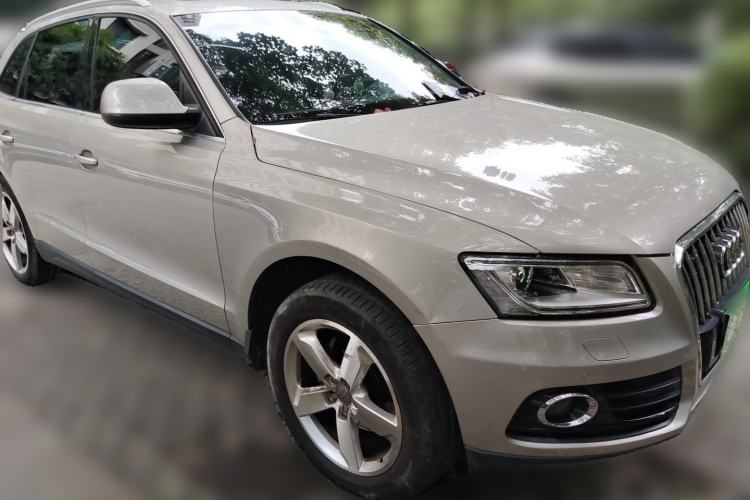 Used Audi Q5 2013 40 TFSI Comfort Edition Front Right 45 Deg
