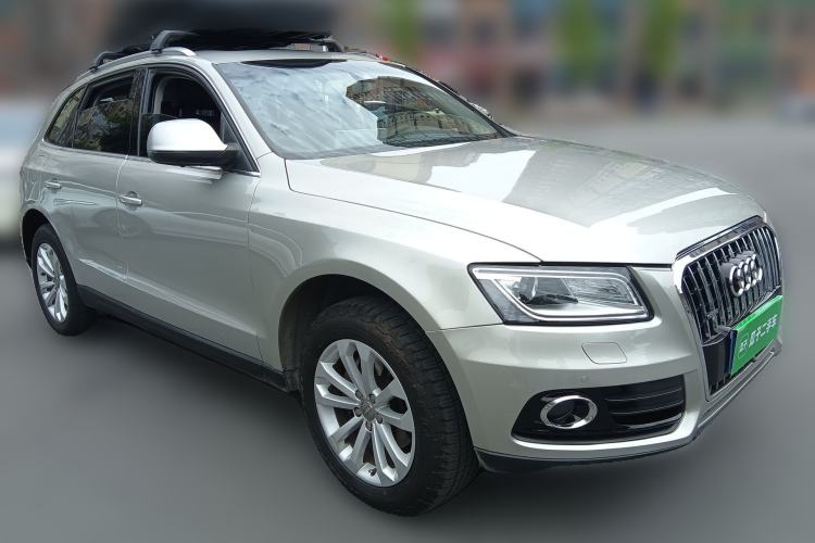 Used Audi Q5 2013 40 TFSI Technology Edition Front Right 45 Deg