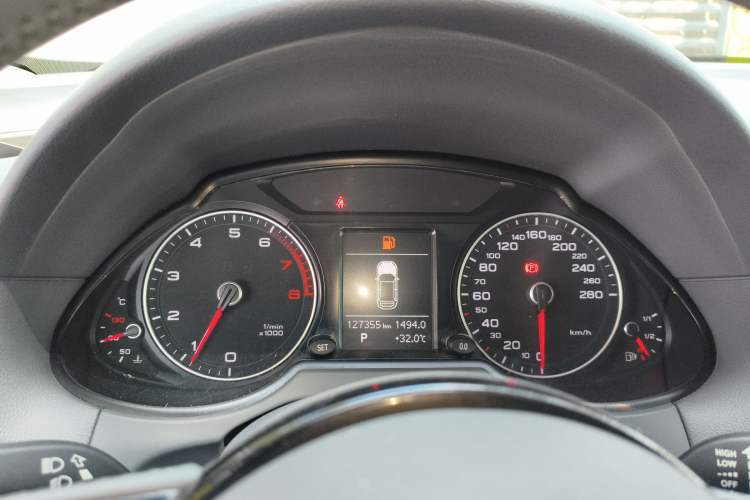 Used Audi Q5 2013 40 TFSI Technology Edition Instrument Cluster