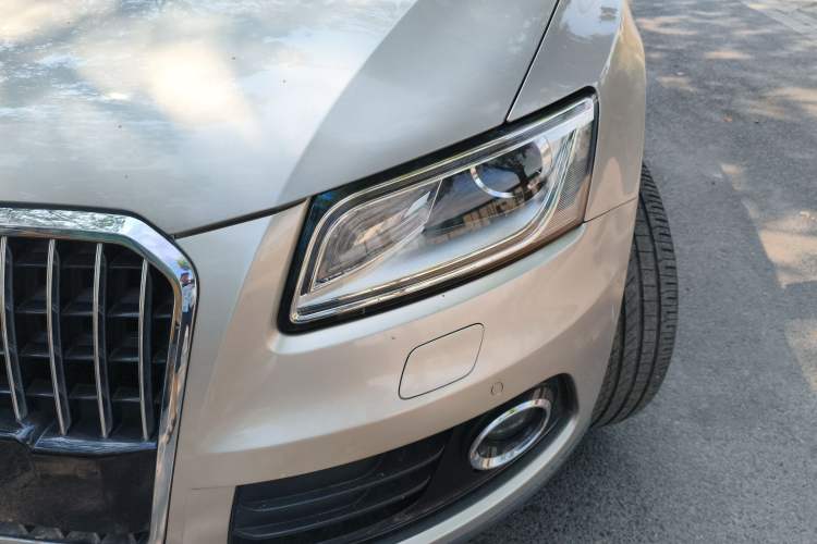 Used Audi Q5 2013 40 TFSI Technology Edition Left Front Headlight