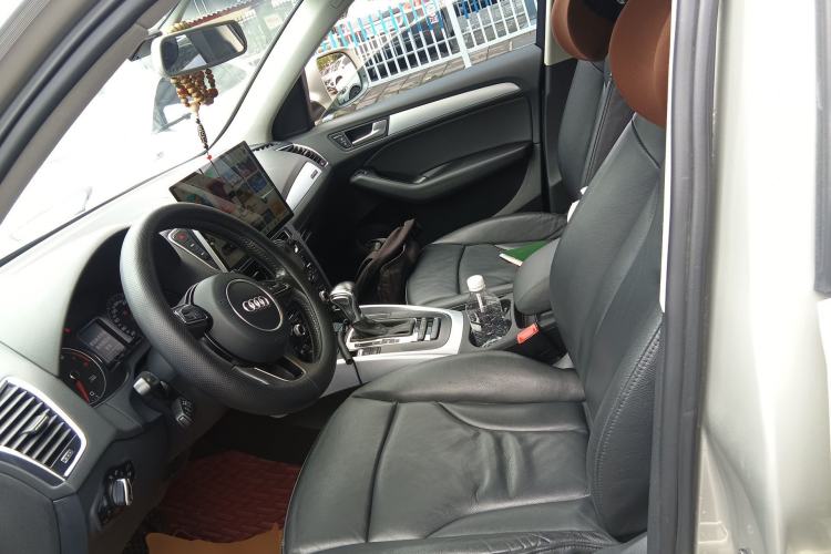 Used Audi Q5 2013 40 TFSI Technology Edition Left Front Seat