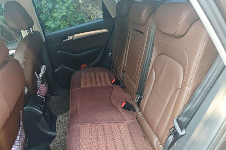 Used Audi Q5 2013 40 TFSI Technology Edition Left Rear Seat