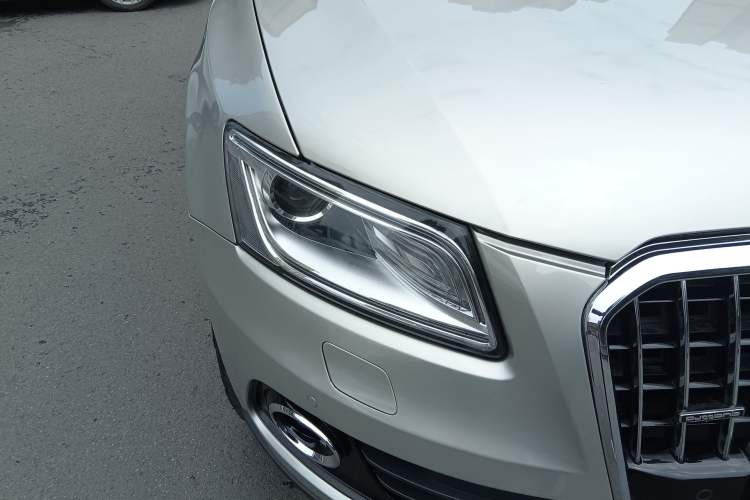 Used Audi Q5 2013 40 TFSI Technology Edition Right Front Headlight