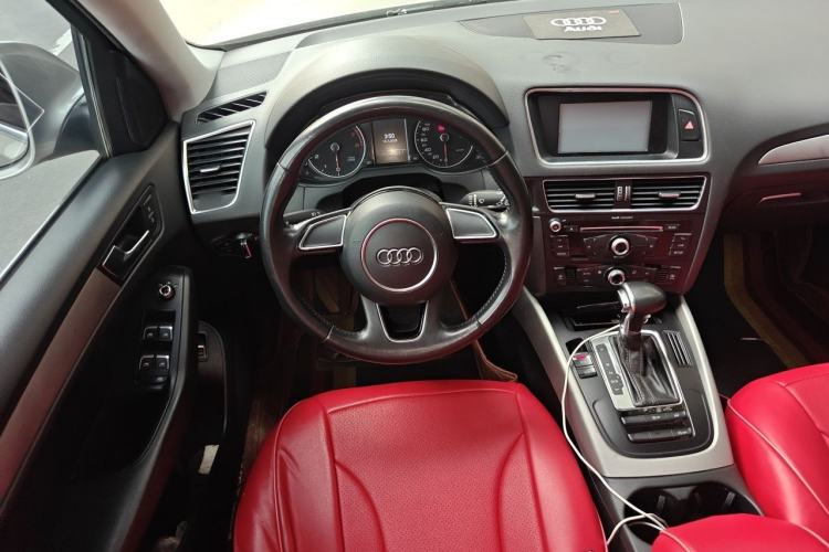 Used Audi Q5 2013 40 TFSI Ambition Steering Wheel