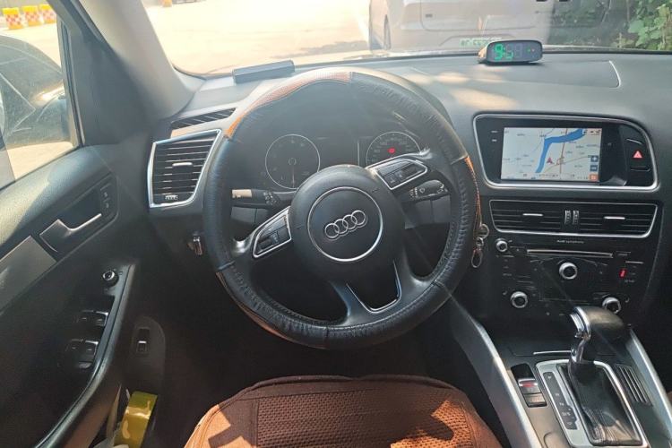Used Audi Q5 2013 40 TFSI Technology Edition Steering Wheel