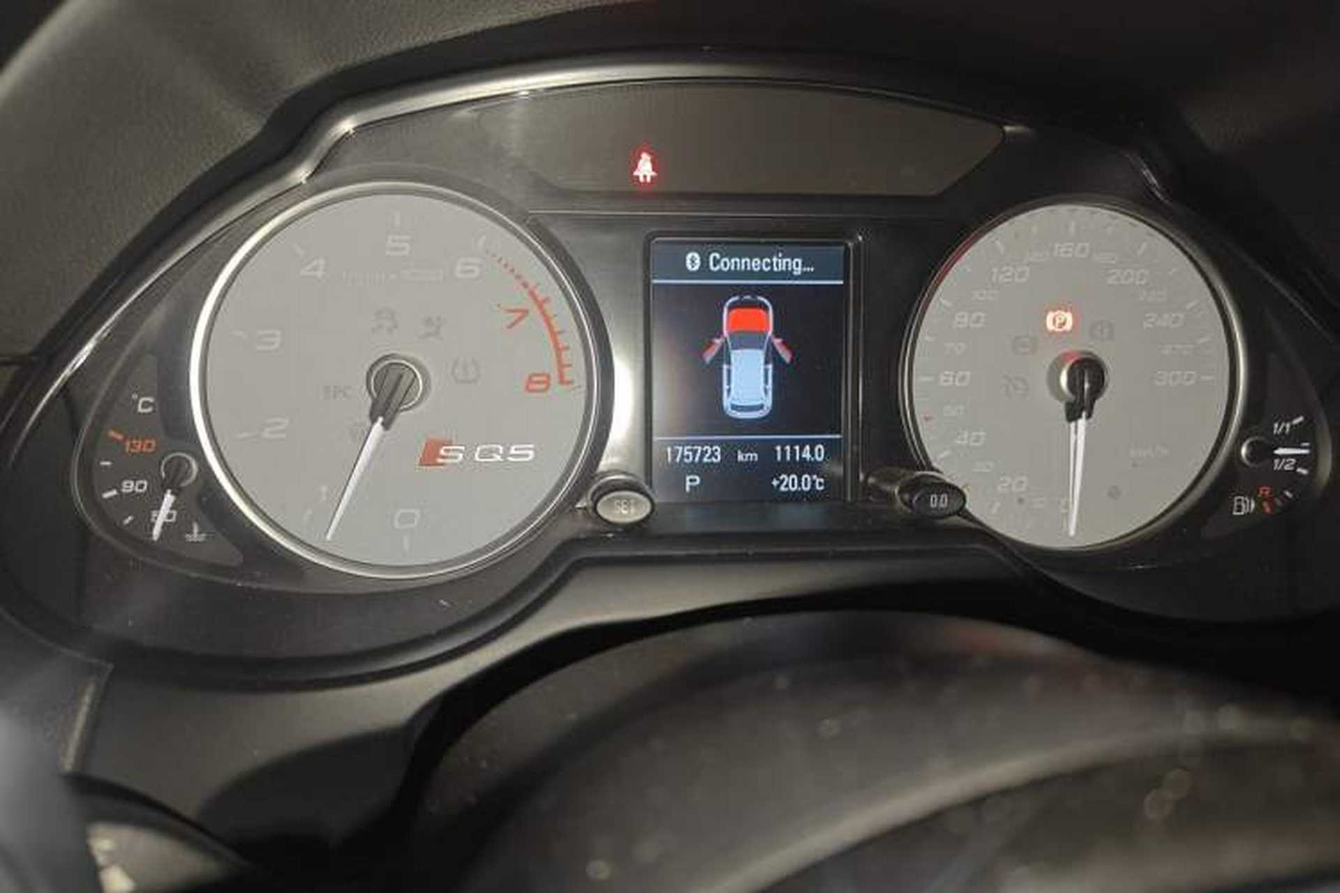 Used Audi Q5 2014 SQ5 3.0 TFSI quattro Odometer Close Up