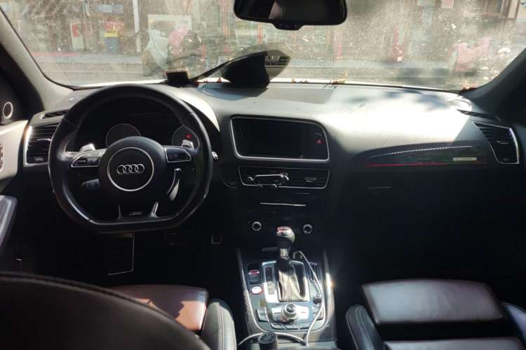 Used Audi Q5 2014 SQ5 3.0 TFSI quattro Center Console