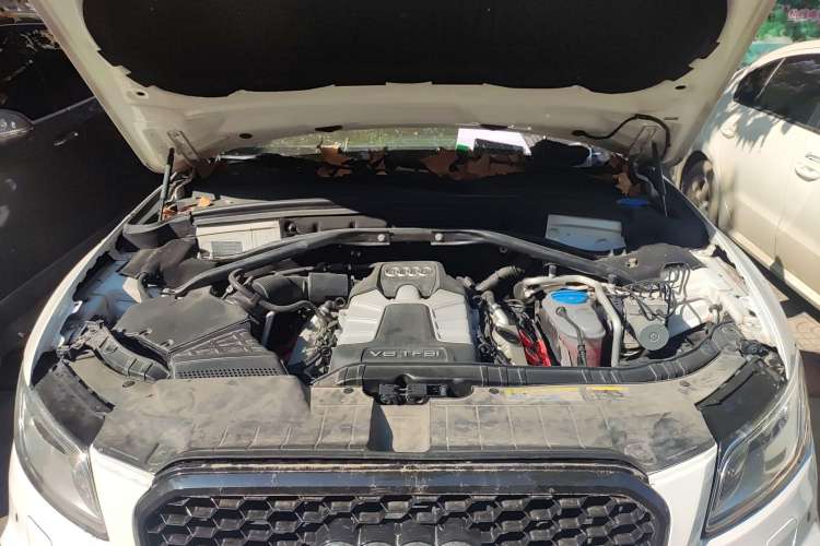 Used Audi Q5 2014 SQ5 3.0 TFSI quattro Engine Bay