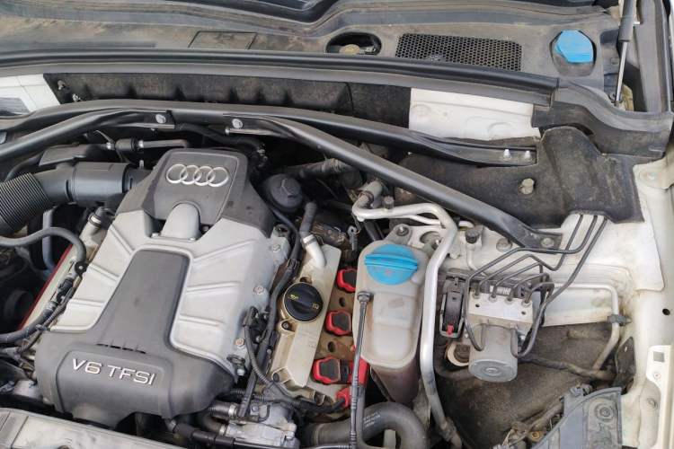 Used Audi Q5 2014 SQ5 3.0 TFSI quattro Engine Bay Left