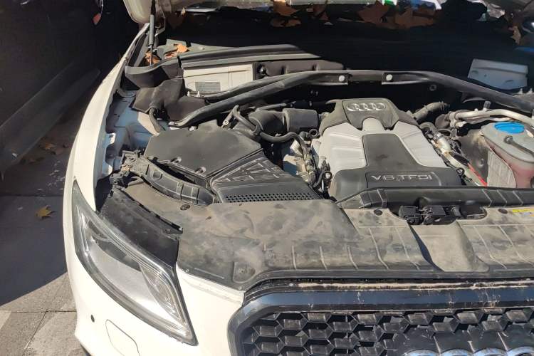Used Audi Q5 2014 SQ5 3.0 TFSI quattro Engine Bay Right