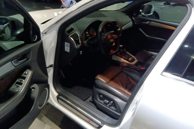 Used Audi Q5 2014 SQ5 3.0 TFSI quattro Interior 3