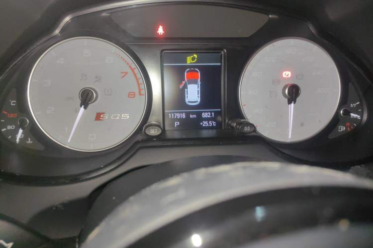 Used Audi Q5 2014 SQ5 3.0 TFSI quattro Odometer Close Up