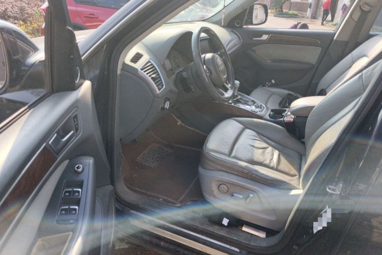 Used Audi Q5 2015 40 TFSI Comfort Model Driver Seat