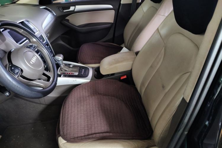 Used Audi Q5 2015 40 TFSI Technology Edition Driver Seat