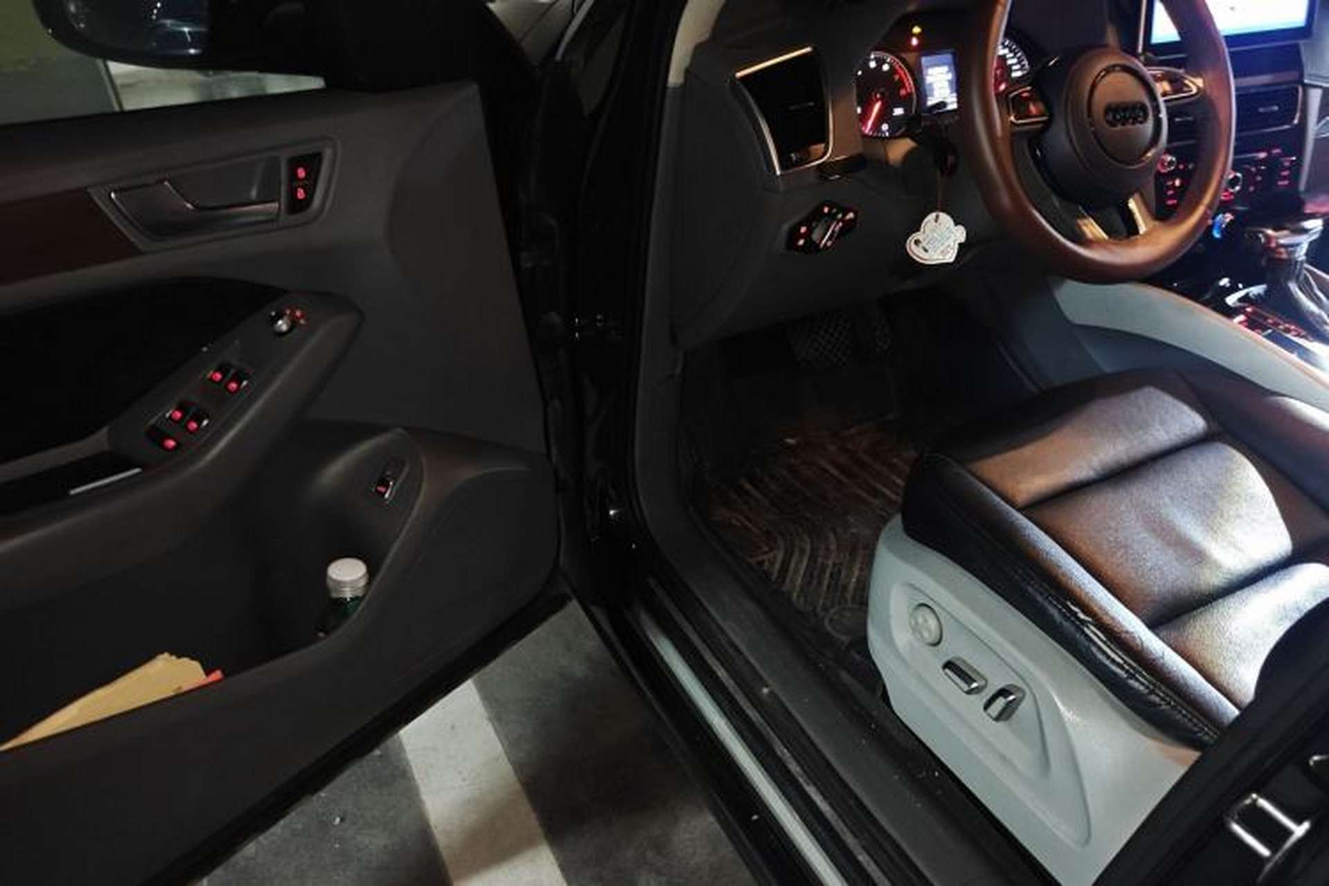 Used Audi Q5 2015 40 TFSI Trendy Edition Driver Seat