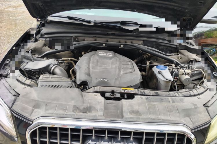 Used Audi Q5 2015 40 TFSI Technology Edition Engine Bay