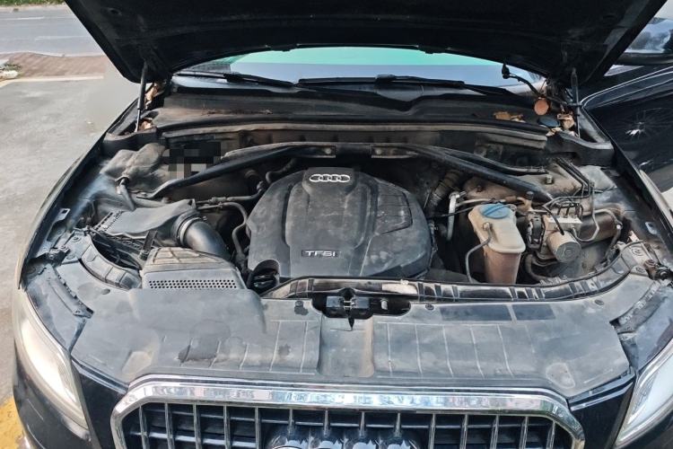 Used Audi Q5 2015 40 TFSI Trendy Edition Engine Bay