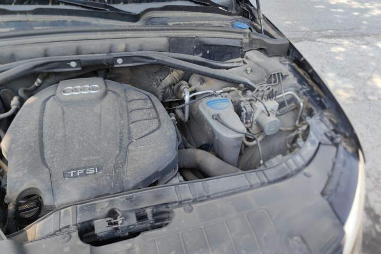 Used Audi Q5 2015 40 TFSI Trendy Edition Engine Bay Left