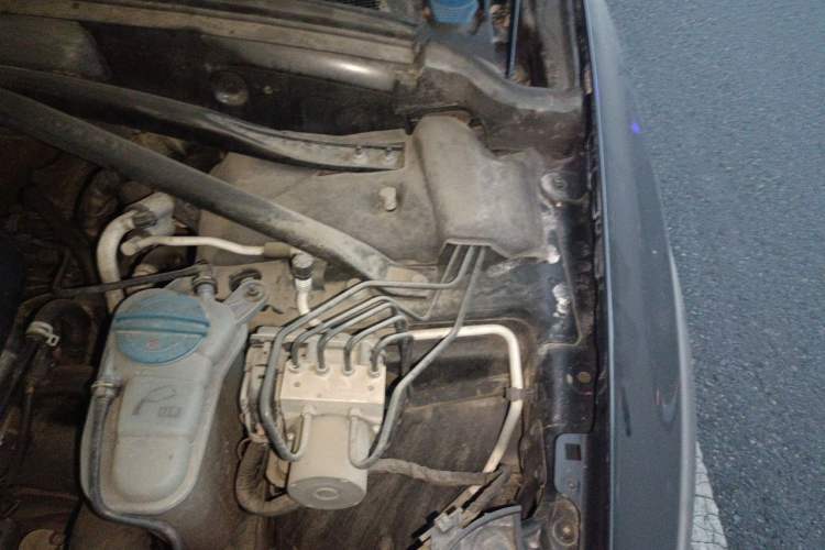 Used Audi Q5 2015 40 TFSI Trendy Edition Engine Bay Left