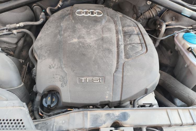 Used Audi Q5 2015 40 TFSI Trendy Edition Engine Bay