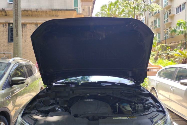 Used Audi Q5 2015 40 TFSI Technology Edition Engine Bay