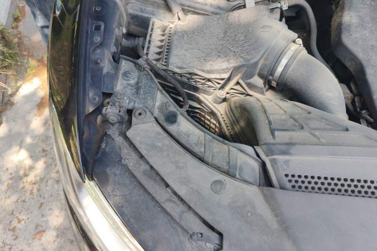 Used Audi Q5 2015 40 TFSI Technology Edition Engine Bay Right
