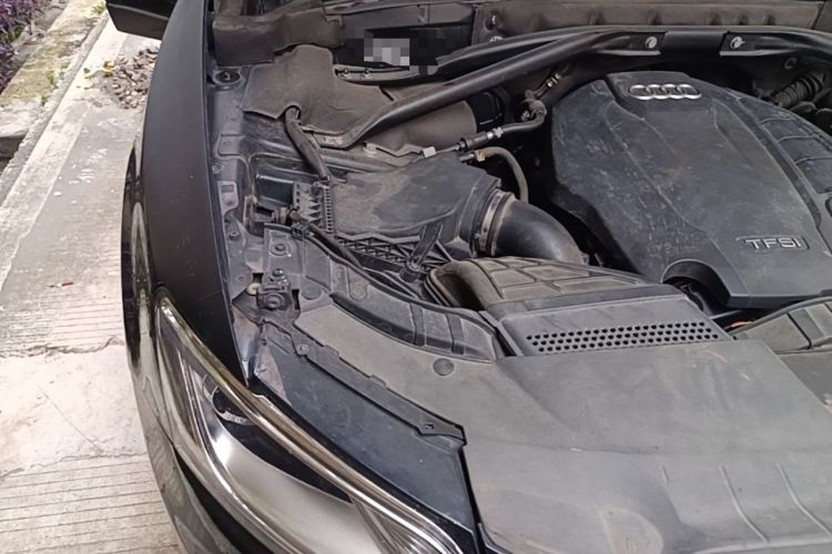 Used Audi Q5 2015 40 TFSI Trendy Edition Engine Bay Right
