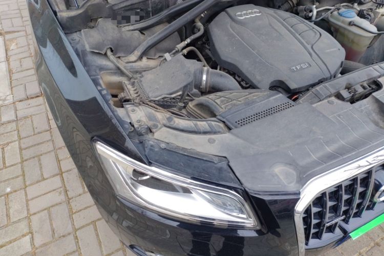 Used Audi Q5 2015 40 TFSI Technology Edition Engine Bay Right