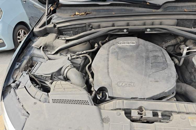 Used Audi Q5 2015 40 TFSI Trendy Edition Engine Bay Right