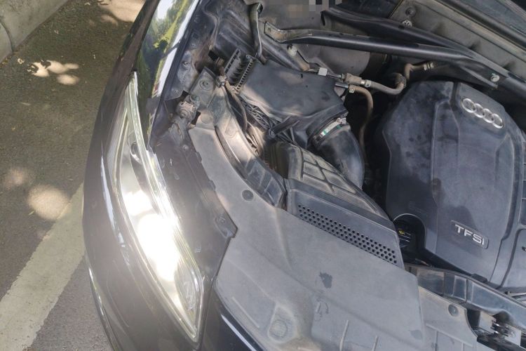 Used Audi Q5 2015 40 TFSI Technology Edition Engine Bay Right