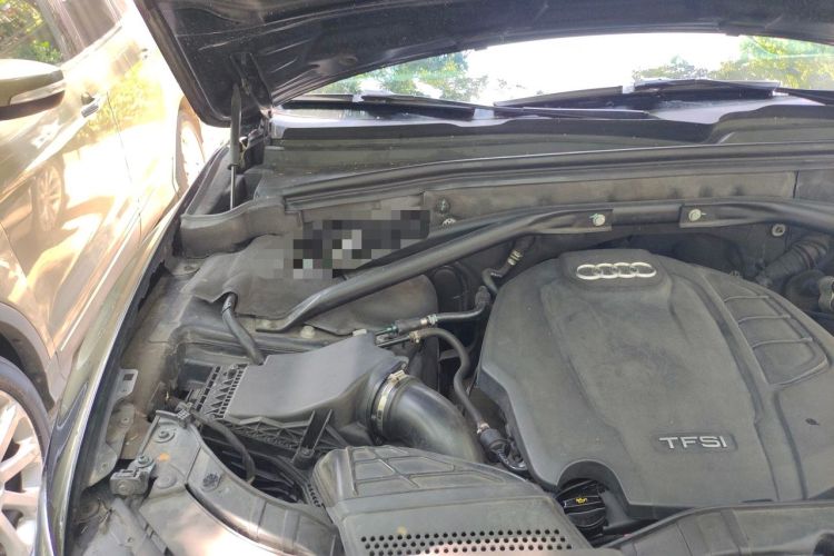 Used Audi Q5 2015 40 TFSI Technology Edition Engine Bay Right