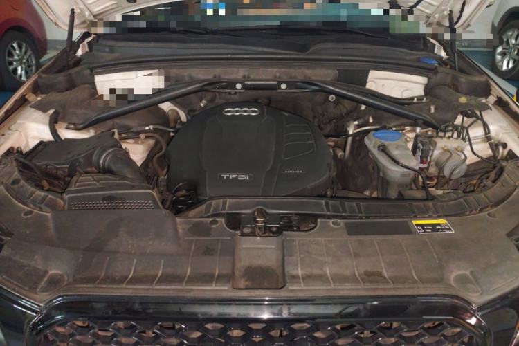 Used Audi Q5 2015 40 TFSI Trendy Edition Engine Bay
