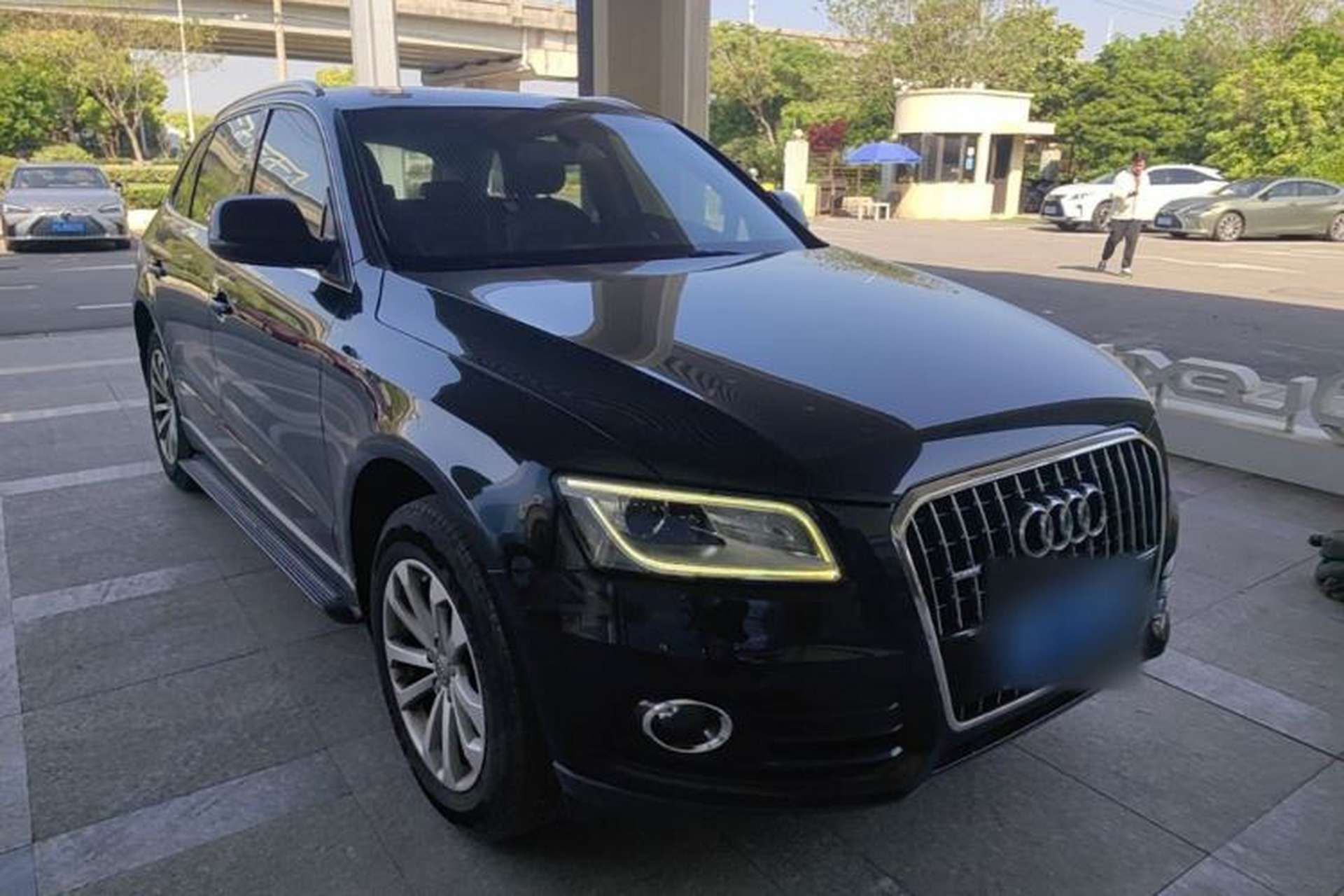 Used Audi Q5 2015 40 TFSI Technology Edition Exterior 2