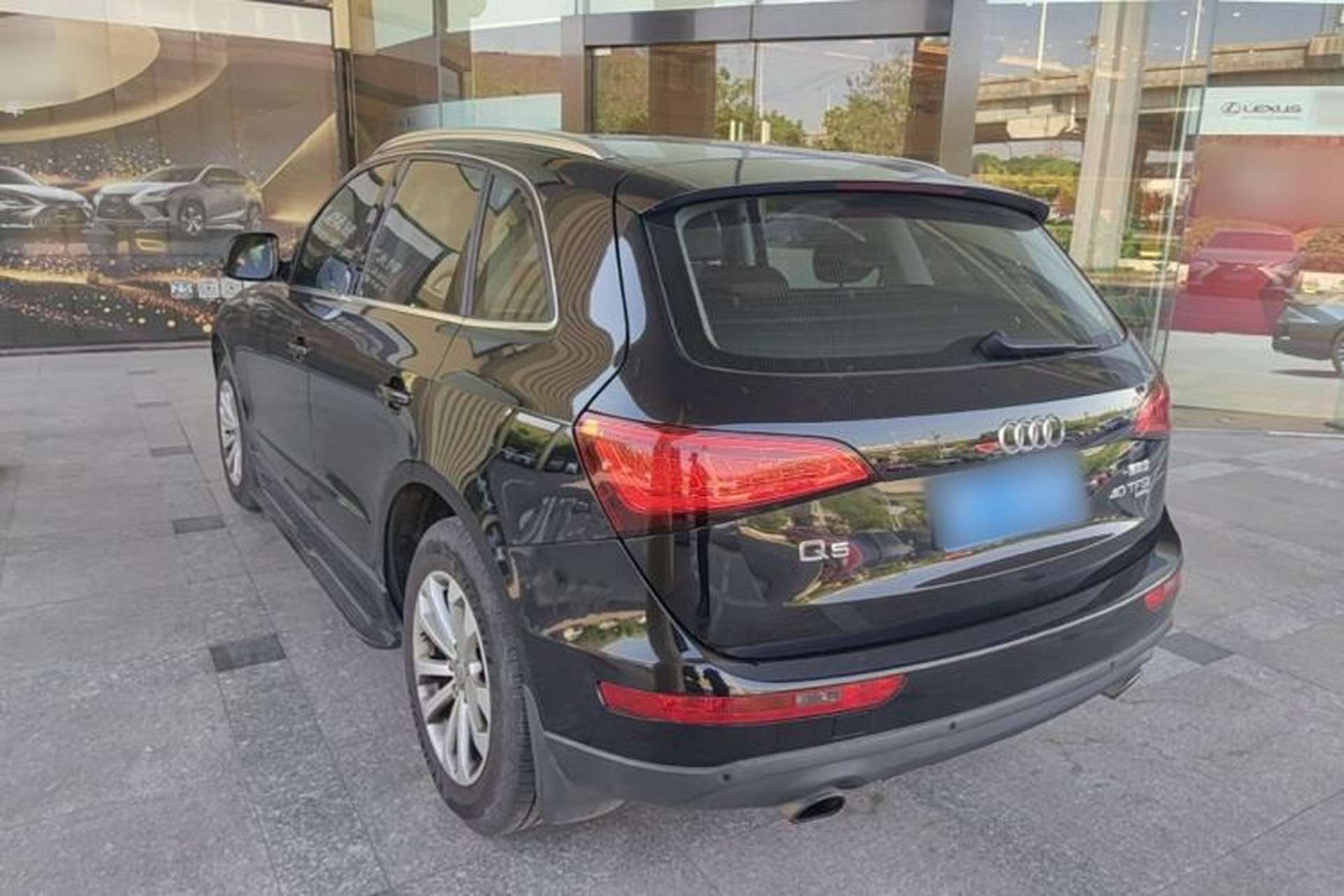 Used Audi Q5 2015 40 TFSI Technology Edition Exterior 3