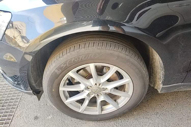 Used Audi Q5 2015 40 TFSI Trendy Edition Exterior 4