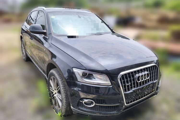 Used Audi Q5 2015 40 TFSI Technology Edition Front Right 45 Deg
