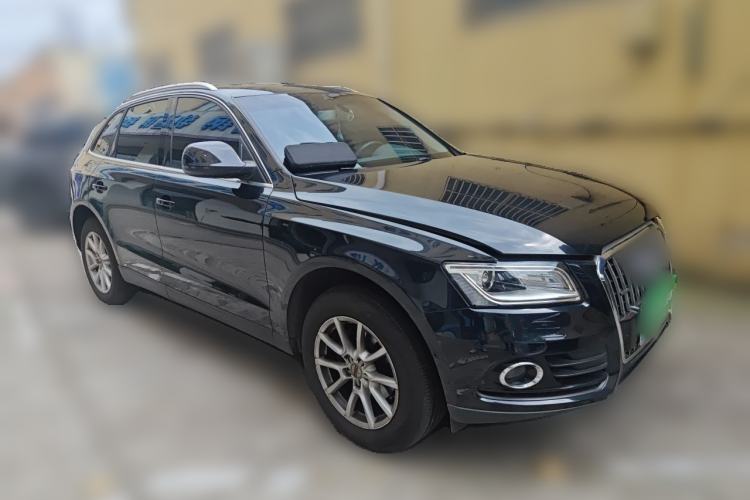 Used Audi Q5 2015 40 TFSI Trendy Edition Front Right 45 Deg