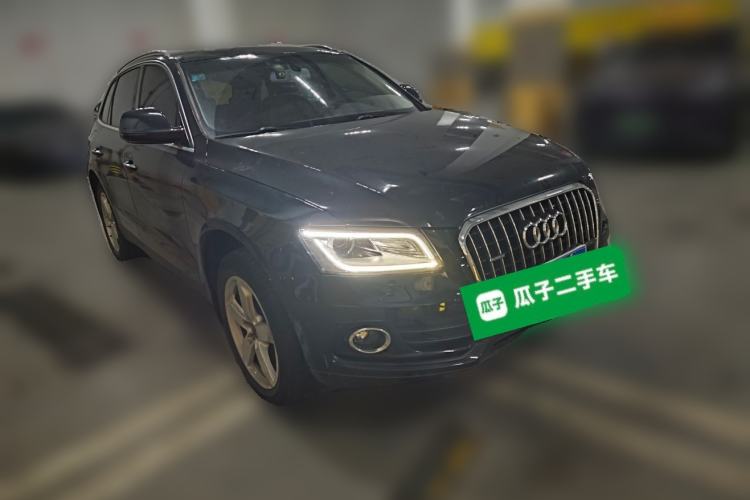 Used Audi Q5 2015 40 TFSI Technology Edition Front Right 45 Deg