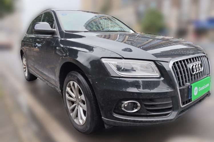 Used Audi Q5 2015 40 TFSI Technology Edition Front Right 45 Deg